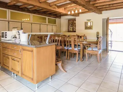 Cuisine ou kitchenette dans l'établissement Le Vidalou