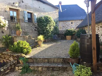 Jardin de l'établissement Gîte Maison Maitri