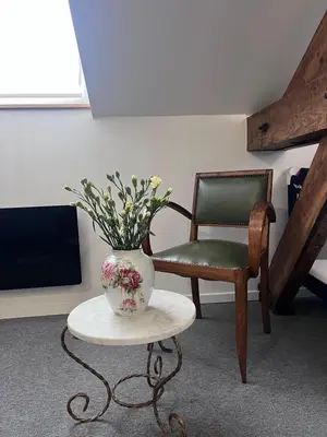 Coin salon dans l'établissement VILLA VLAS - Chambre d'Hôte - Limoges