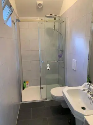 Salle de bains dans l'établissement Petite maison Conjat