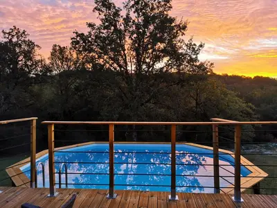 Piscine de l'établissement Maison typique périgourdine avec piscine ou située à proximité