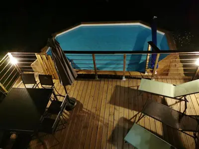 Balcon ou terrasse dans l'établissement Maison typique périgourdine avec piscine