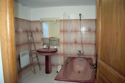 Salle de bains dans l'établissement Chambre d'hôtes Auriac du Périgord