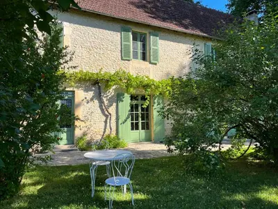 Jardin de l'établissement Le Clos Chalmon Chambre d'hôte