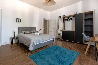 Un ou plusieurs lits dans un hébergement de l'établissement Le Pied à Terre d'Ernest, Terrasse-Calme-Cosy
