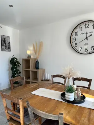 Coin salon dans l'établissement Gîte Lomegaja 10 personnes proche Lascaux et Sarlat