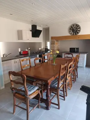 Cuisine ou kitchenette dans l'établissement GITE DE CARACTERE CHEZ CELINE