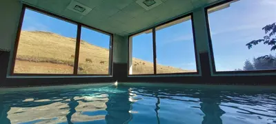 Piscine de l'établissement Le 108C les matins du sancy ou située à proximité