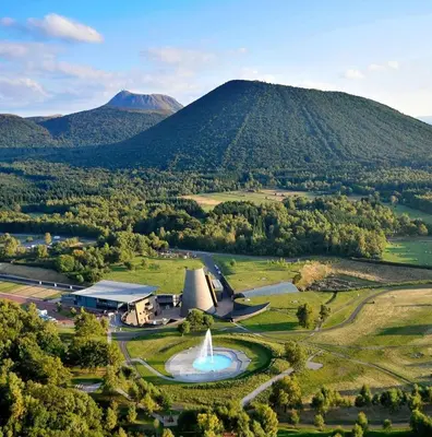 Vue générale sur la montagne ou vue sur la montagne depuis la maison d'hôtes