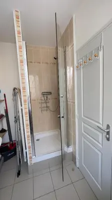 Salle de bains dans l'établissement IDEAL MONTAGNE