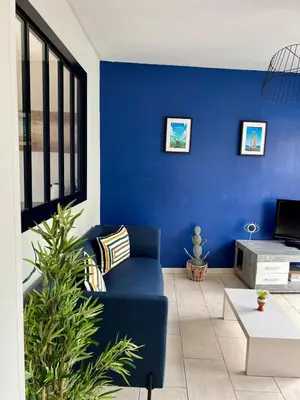 Télévision ou salle de divertissement dans l'établissement Casa Viallatoux - Proche Centre - Parking Gratuit