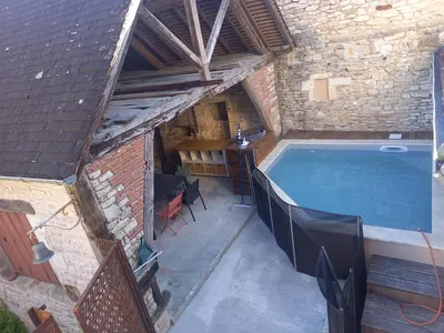 Piscine de l'établissement L'authentique Martelaise PISCINE CHAUFFEE ou située à proximité