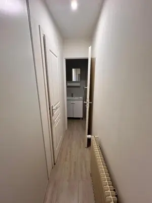 Cuisine ou kitchenette dans l'établissement Appartement RDC 9 personnes, 2 chambres, wifi, proche du centre