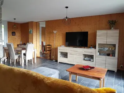 Télévision ou salle de divertissement dans l'établissement MONETTE 1