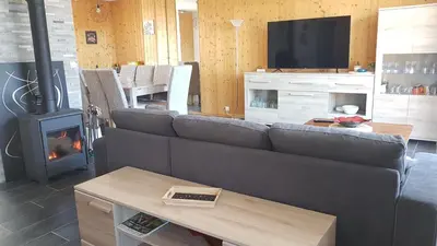 Télévision ou salle de divertissement dans l'établissement MONETTE 1