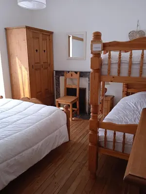 Un ou plusieurs lits dans un hébergement de l'établissement Le Sancy, appart T2, 4 pers, centre ville du Mont Dore