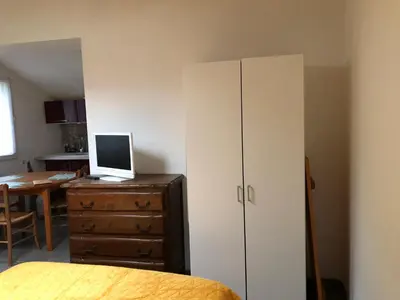 Télévision ou salle de divertissement dans l'établissement Studiodupuyblanc
