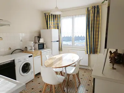 Cuisine ou kitchenette dans l'établissement Le lac, la neige,la vue
