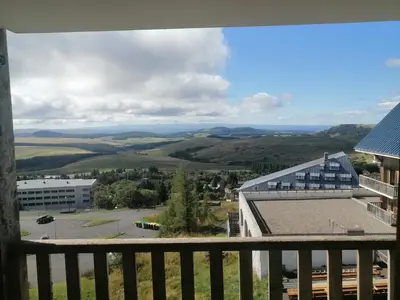 Vue générale sur la montagne ou vue sur la montagne depuis l'appartement