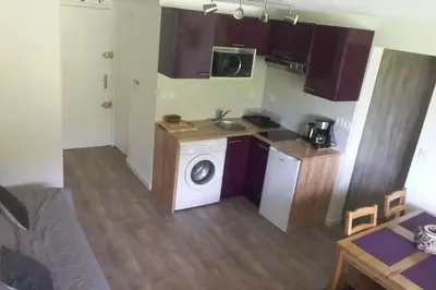 Plan de l'établissement appartement avec balcon au Mont Dore