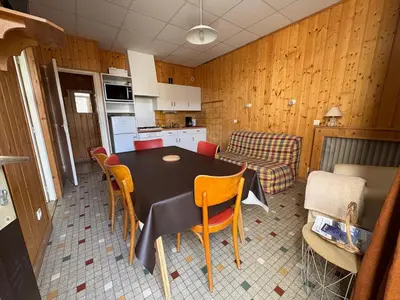 Cuisine ou kitchenette dans l'établissement Villa Prairie Mont-Dore Appartements