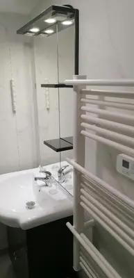 Salle de bains dans l'établissement GITE DOUSTRET
