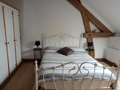 Un ou plusieurs lits dans un hébergement de l'établissement Charming 2-Bed Cottage within Barn in Merinchal