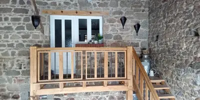 Balcon ou terrasse dans l'établissement Charming 2-Bed Cottage within Barn in Merinchal