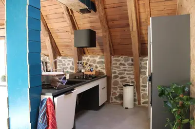 Cuisine ou kitchenette dans l'établissement Grand gite avec spa ouvert toute l'année : La grange de Loey