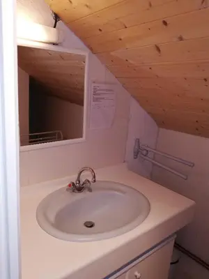 Plan de l'établissement Grand gite 14 personnes ,cour ,salle de jeux, proche du village , commerces