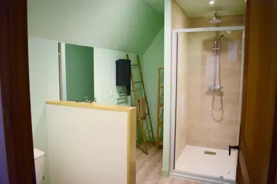 Salle de bains dans l'établissement Suite Familiale 2 chambres double