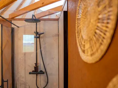 Salle de bains dans l'établissement Yourte ,volcans,randonnées,lacs,quiétude
