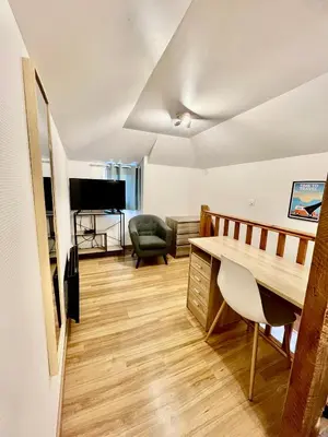Coin salon dans l'établissement Duplex à 5 min de la gare-DABNB