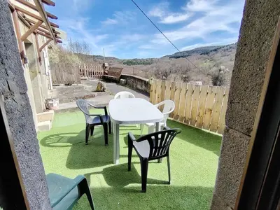 Vue générale sur la montagne ou vue sur la montagne depuis la maison de vacances