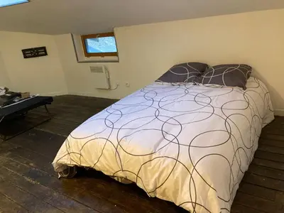 Un ou plusieurs lits dans un hébergement de l'établissement Studio tout équipé plein centre-ville de Limoges