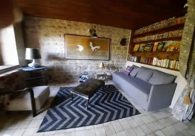 Coin salon dans l'établissement Belle Longere de 10 couchages - lac de vassiviere