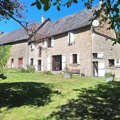 Belle Longere de 10 couchages - lac de vassiviere