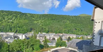 Vue générale sur la montagne ou vue sur la montagne depuis l'appartement