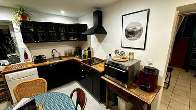 Cuisine ou kitchenette dans l'établissement La Comète - Le Mont Dore 4 pers