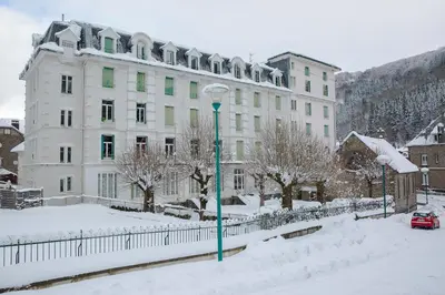 L'établissement Cosy T2 au Mont Dore Sauna privé et vue montagne proche thermes en hiver