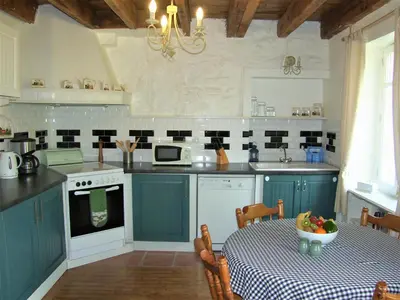 Cuisine ou kitchenette dans l'établissement Fontchauvaux Holiday Gites