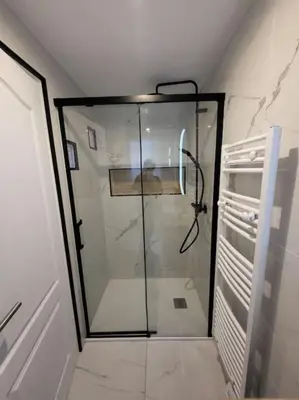 Salle de bains dans l'établissement Appartement moderne calme et spacieux-Centre Thuillat