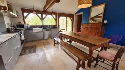 Cuisine ou kitchenette dans l'établissement Maison de campagne au Touleyrou