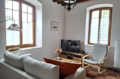 Coin salon dans l'établissement Maison de campagne au Touleyrou