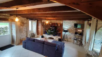 Coin salon dans l'établissement Au Grand Bonheur - Gîte Padirac - Rocamadour