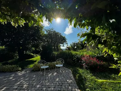 Jardin de l'établissement Le Pigeonnier de Lissac