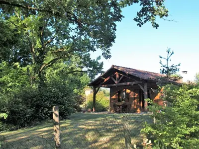 Jardin de l'établissement Holiday Home Le Noisetier by Interhome