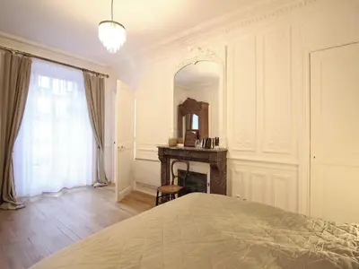Un ou plusieurs lits dans un hébergement de l'établissement Mont-Dore Centre: Bel Appartement T2 au Pied des Thermes avec Wifi - FR-1-608-241