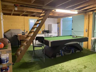 Billard dans l'établissement Larcs