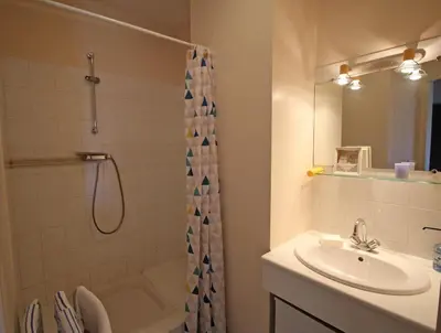 Salle de bains dans l'établissement Le pompadour